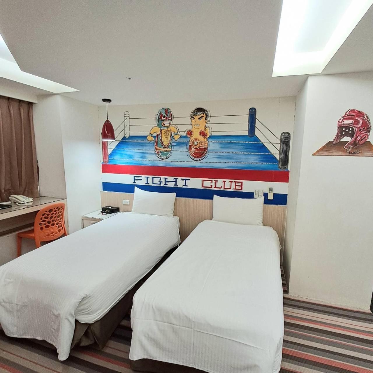 Morwing Hotel Fuzhong Taipei Esterno foto